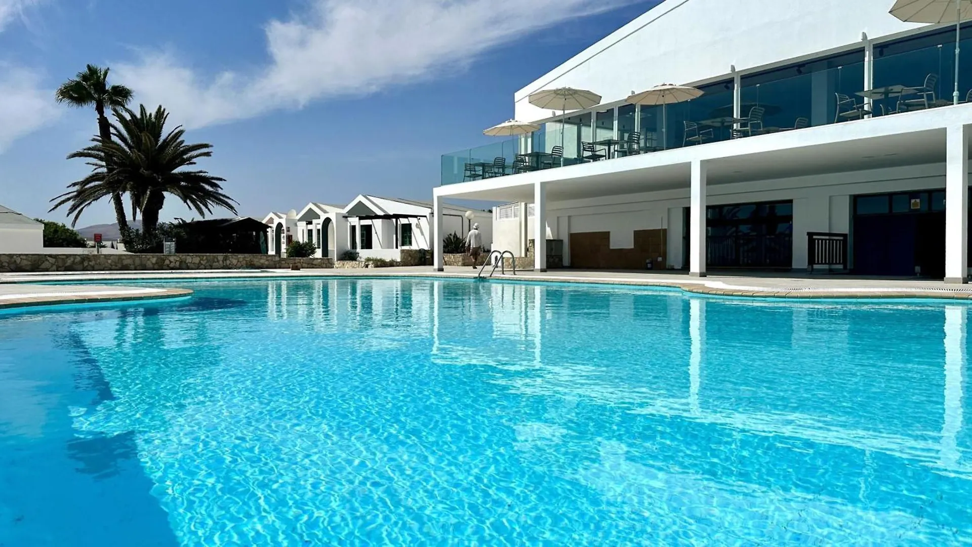 Caleta De Fuste Apartment- Sleeps4- Pool- Garden Apartment Caleta De Fuste